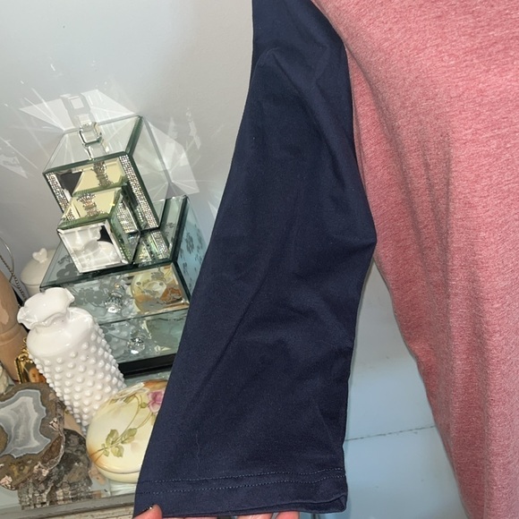 Ezra mens baseball henley size XL. Excellent Condition. Blue and dusty rose. - Picture 3 of 6
